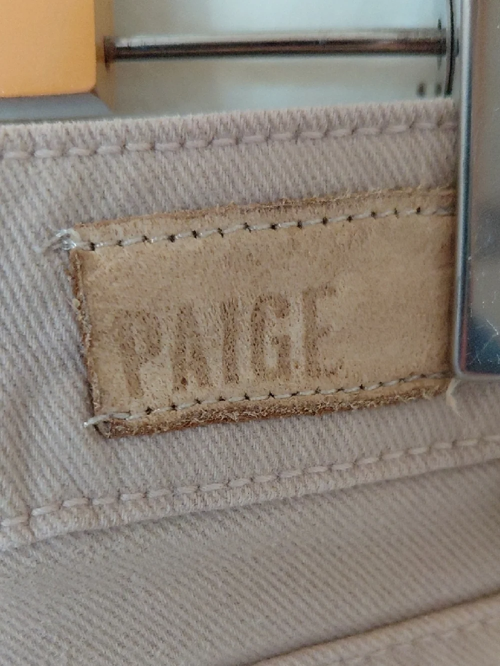 🔴 PAIGE Women's Skinny Jeans in Light Beige - Picture 3 of 8